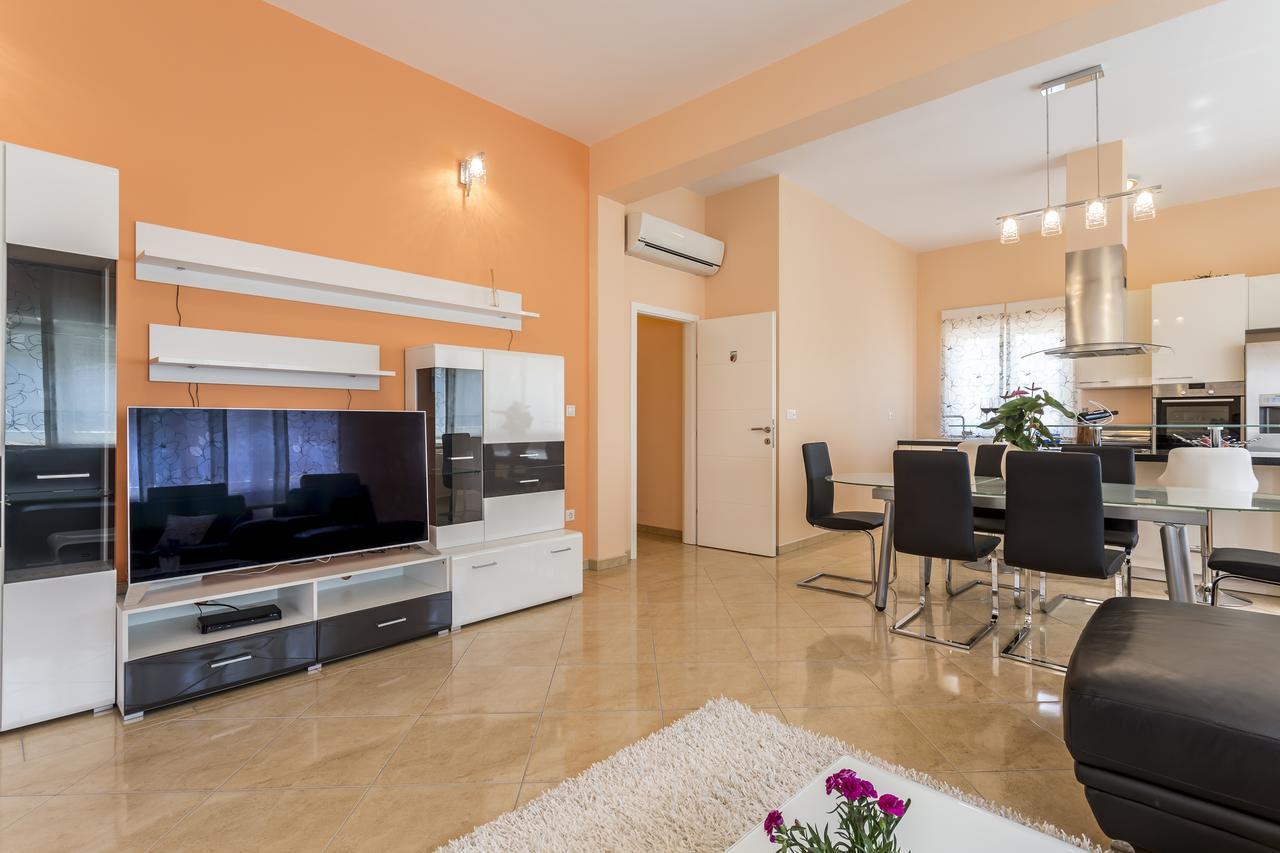 Apartmani Lukic Split Bagian luar foto