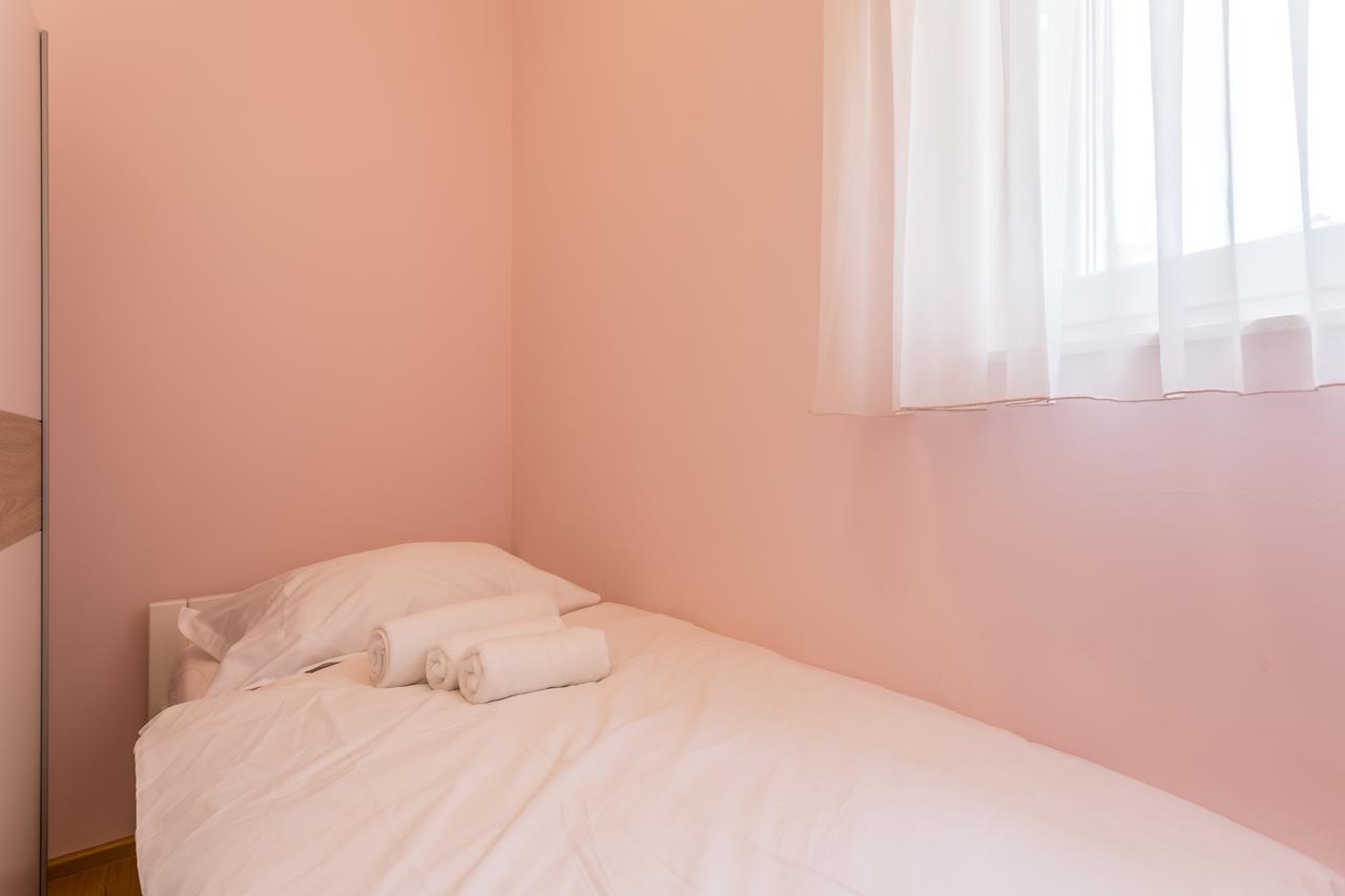 Apartmani Lukic Split Bagian luar foto