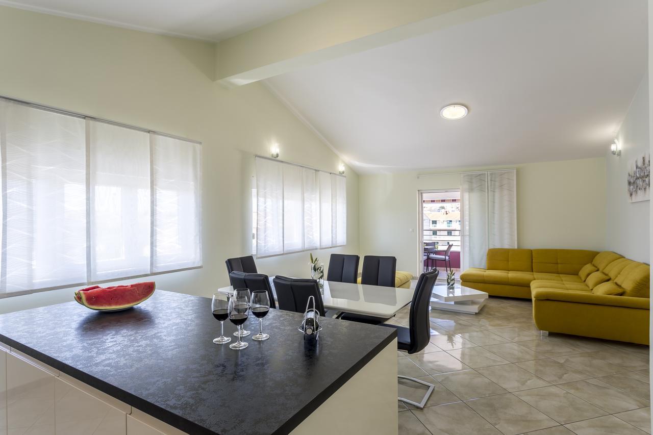 Apartmani Lukic Split Bagian luar foto