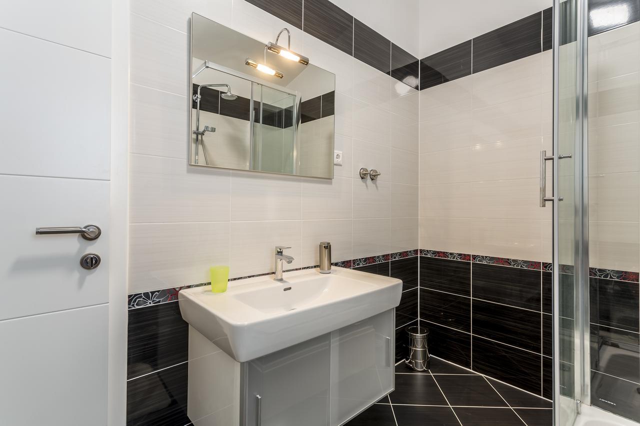 Apartmani Lukic Split Bagian luar foto