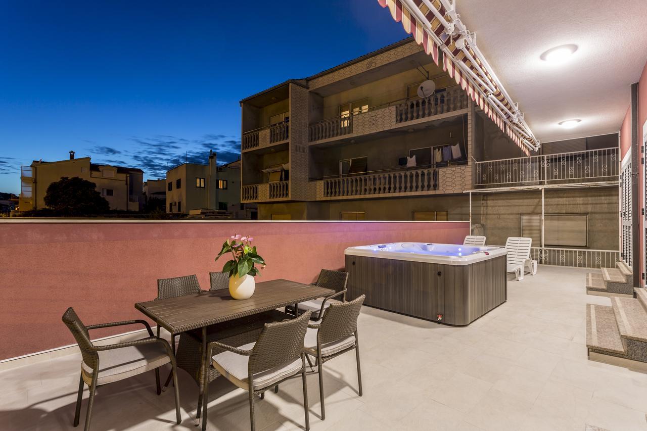 Apartmani Lukic Split Bagian luar foto
